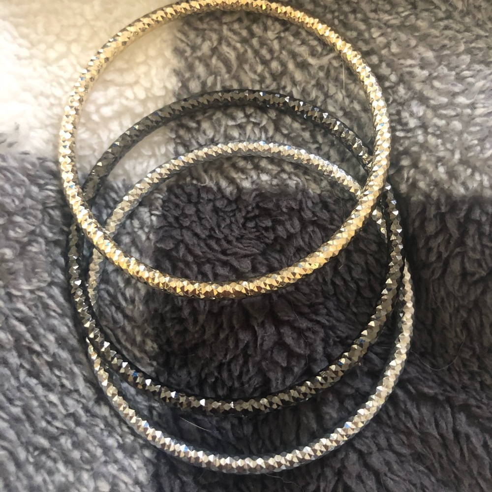 Sparkly bangle set - Picture 2 of 5
